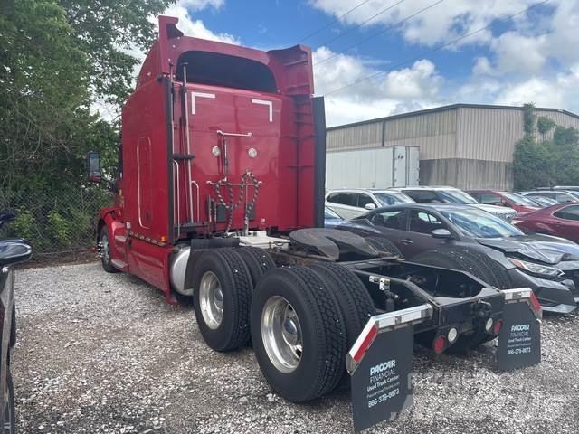 Peterbilt 579 Sadulveokid