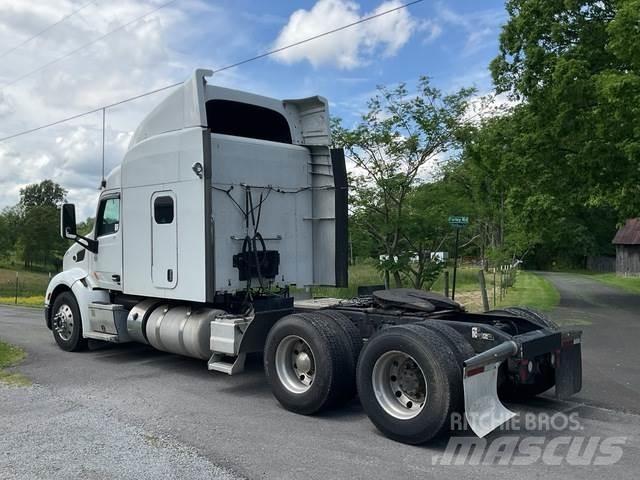 Peterbilt 579 Sadulveokid