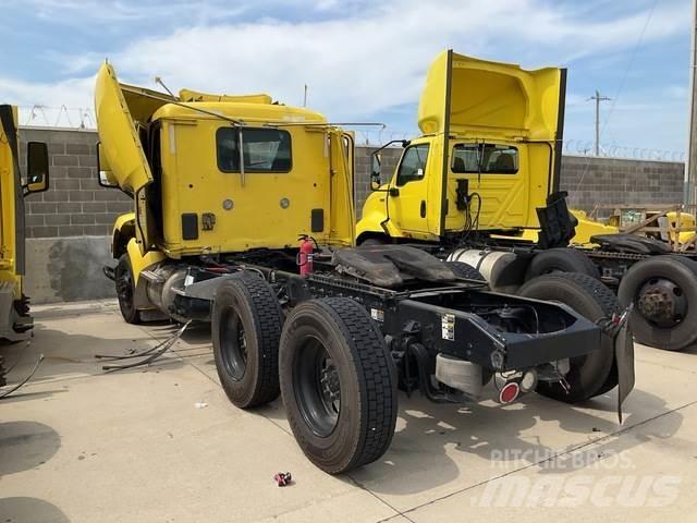 Peterbilt 579 Sadulveokid