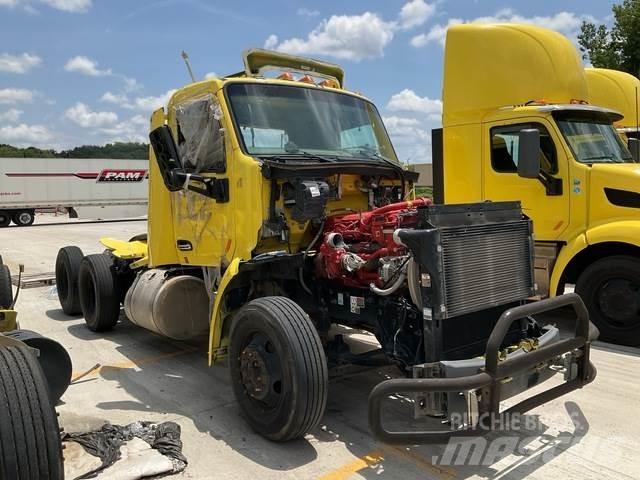 Peterbilt 579 Sadulveokid