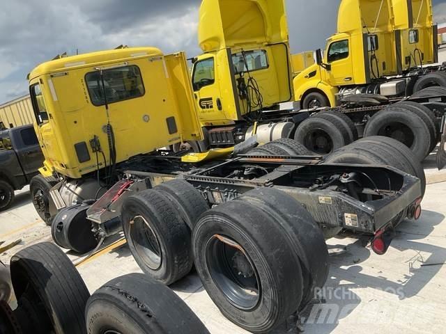 Peterbilt 579 Sadulveokid