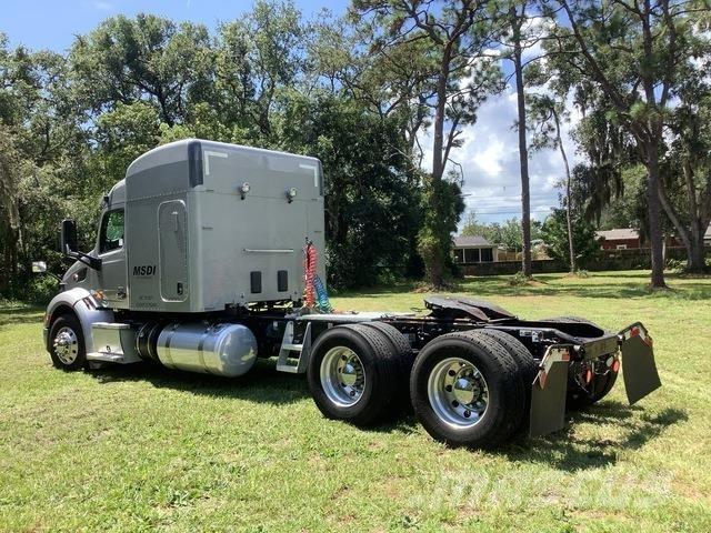 Peterbilt 579 Sadulveokid
