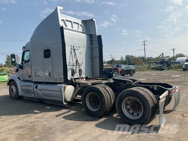 Peterbilt 579 Sadulveokid