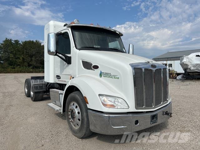 Peterbilt 579 Sadulveokid