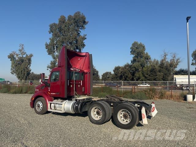 Peterbilt 579 Sadulveokid