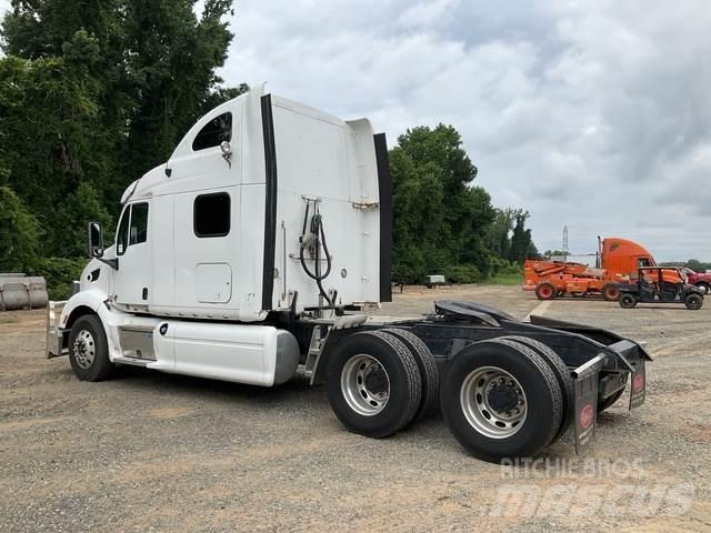 Peterbilt 587 Sadulveokid