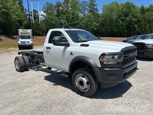 RAM 5500 Kabiinid