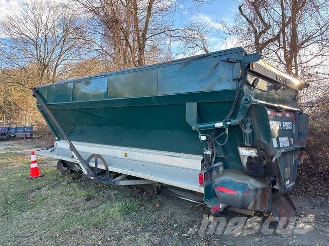 Red River  Muud osad