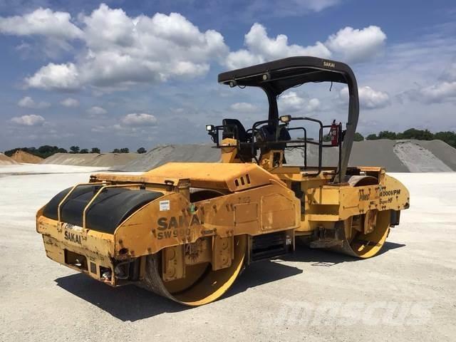 Sakai SW990 Tandemrullid