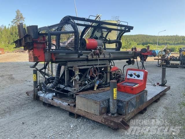 Sandvik DE140i Vertikaalsed puurmasinad