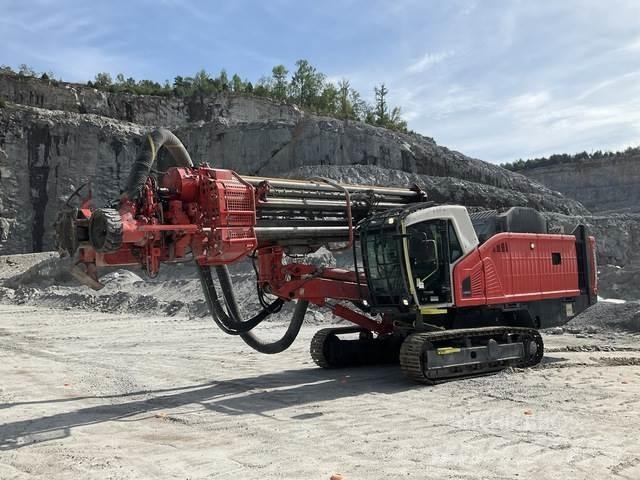 Sandvik DI650I Vertikaalsed puurmasinad