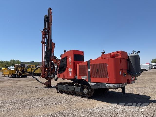 Sandvik DP1500 Vertikaalsed puurmasinad