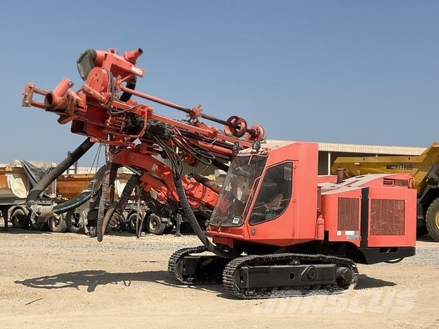 Sandvik DP900 Vertikaalsed puurmasinad