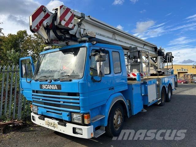 Scania P113ML Auto korvtõstukid