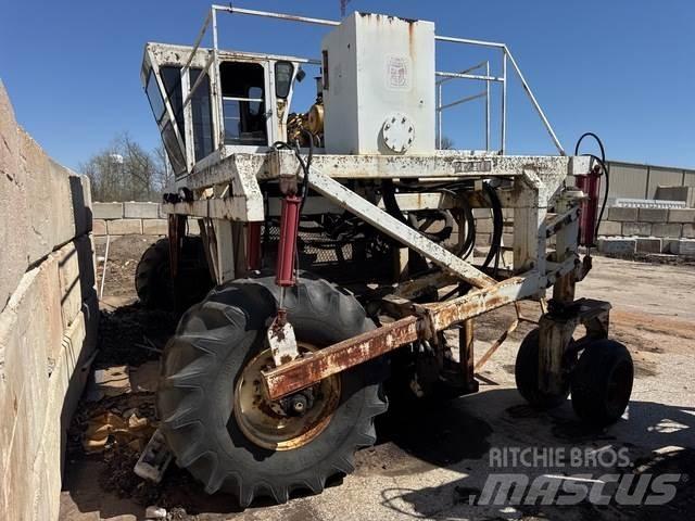 Scarab 14 HYD Kompostisegajad