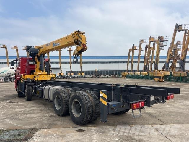 Shacman M3000 Kraanaga veokid