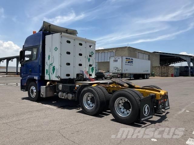 Shacman X3000 Kabiinid