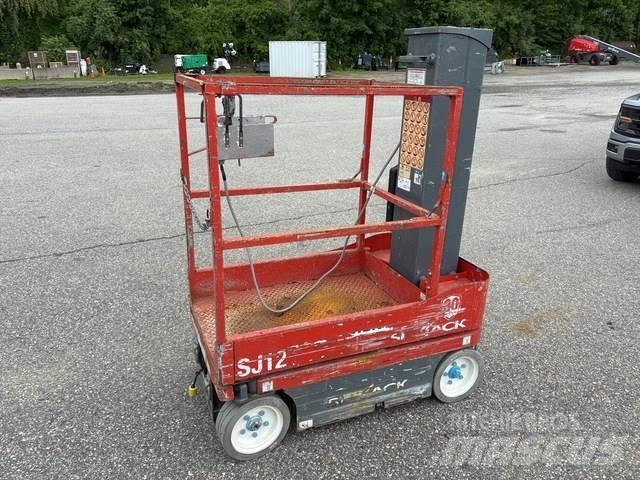 SkyJack SJ12 Vertikaalsed mast tõstukid