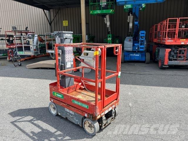 SkyJack SJ12 Vertikaalsed mast tõstukid