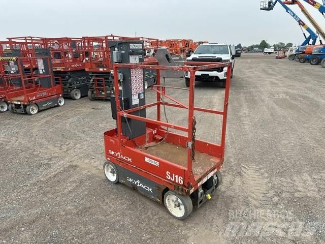 SkyJack SJ16 Vertikaalsed mast tõstukid