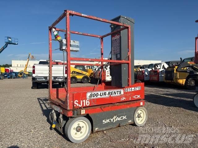 SkyJack SJ16 Vertikaalsed mast tõstukid