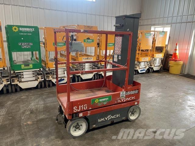 SkyJack SJ16 Vertikaalsed mast tõstukid