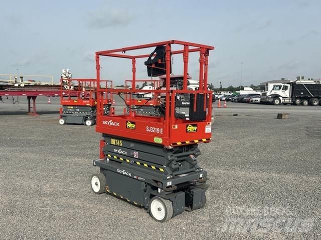 SkyJack SJ3219 Käärtõstukid