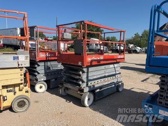 SkyJack SJ4632 Käärtõstukid