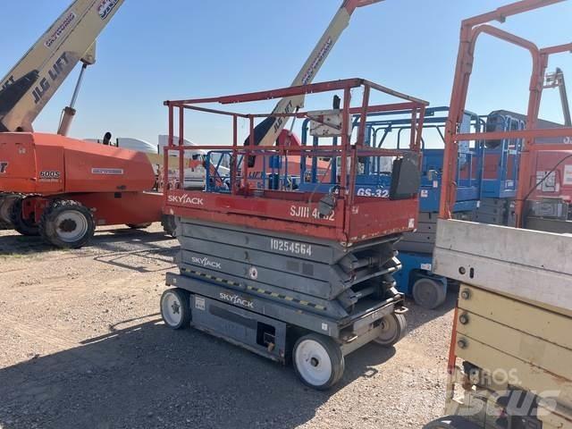 SkyJack SJ4632 Käärtõstukid
