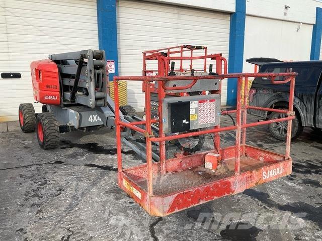 SkyJack SJ46AJ Iseliikuvad poomtõstukid