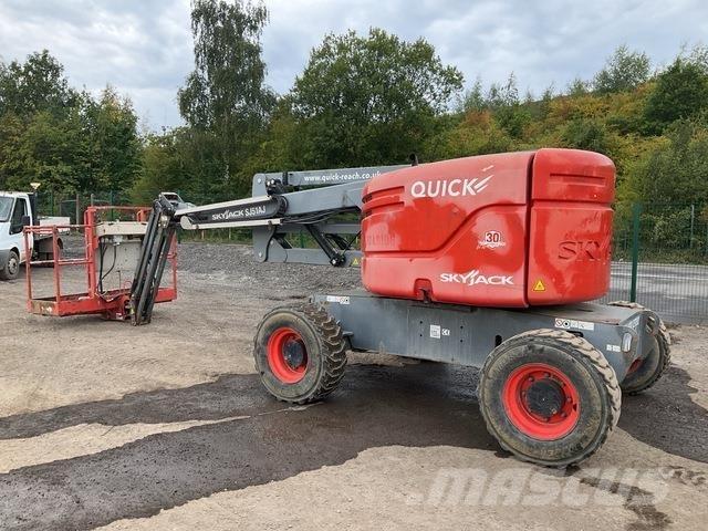 SkyJack SJ51AJ Iseliikuvad poomtõstukid