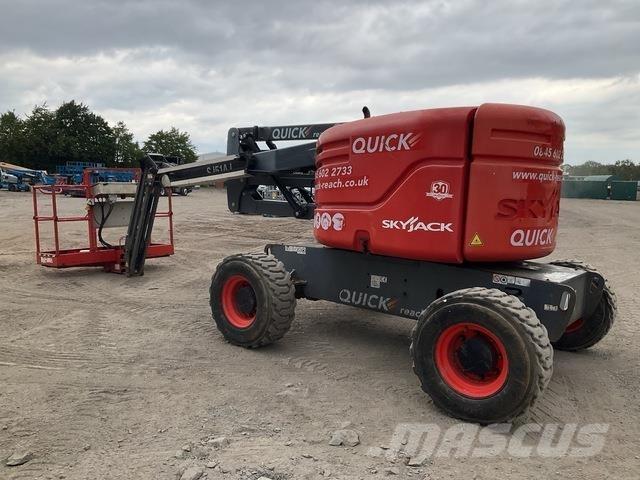 SkyJack SJ51AJ Iseliikuvad poomtõstukid