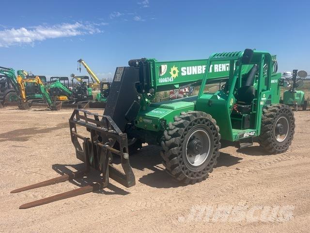 SkyTrak 8042 Teleskooplaadurid