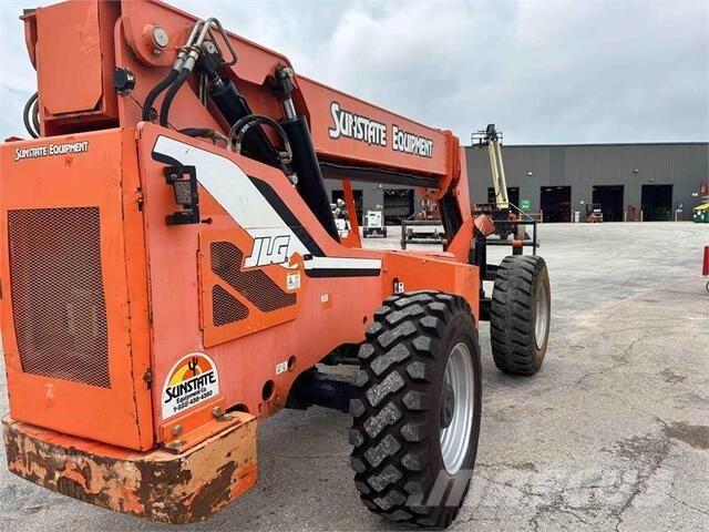 SkyTrak 8042 Teleskooplaadurid