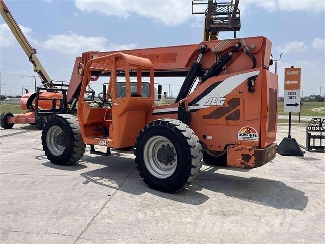 SkyTrak 8042 Teleskooplaadurid