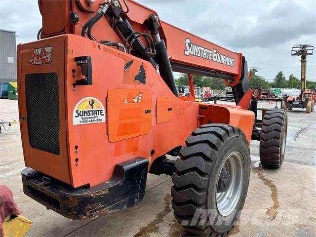 SkyTrak 8042 Teleskooplaadurid