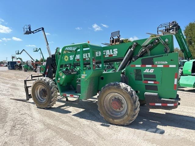 SkyTrak 8042 Teleskooplaadurid