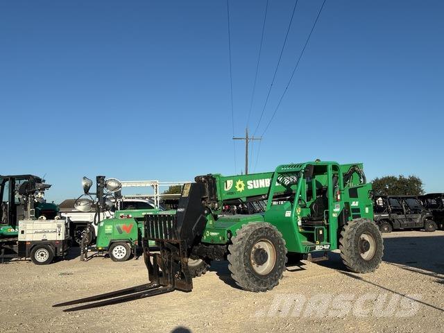 SkyTrak 8042 Teleskooplaadurid