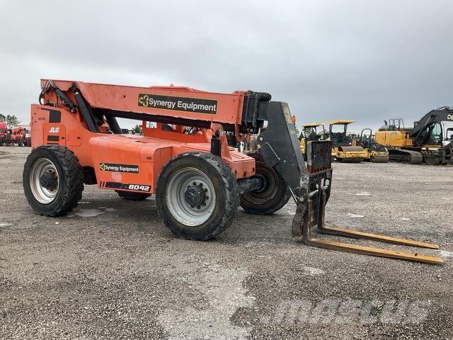 SkyTrak 8042 Teleskooplaadurid