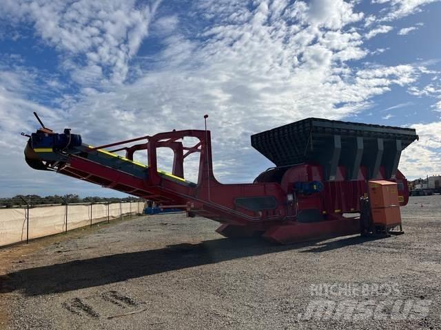 Striker TL2000 Muu
