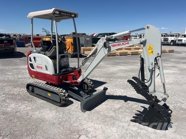 Takeuchi TB216 Roomikekskavaatorid