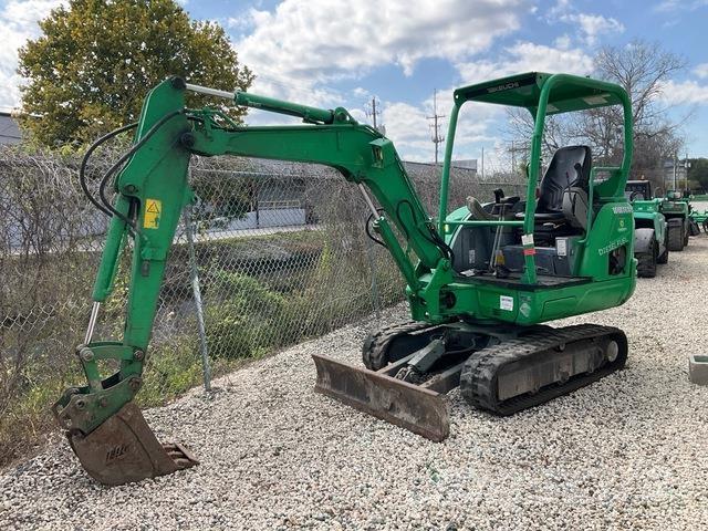Takeuchi TB230 Roomikekskavaatorid