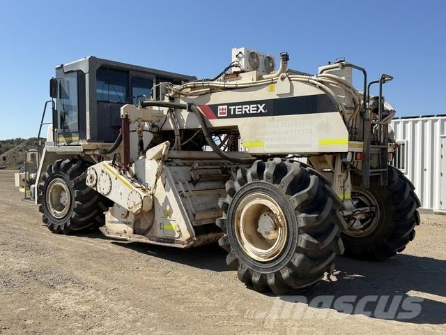 Terex RS446 Pinnasetihendajad