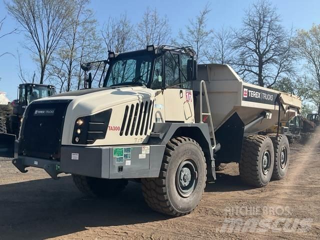 Terex TA300 Liigendraamiga pinnaseveokid