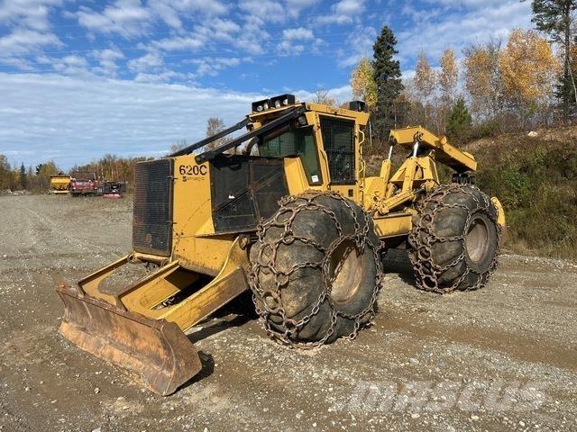 Tigercat 620C Väljaveotraktorid
