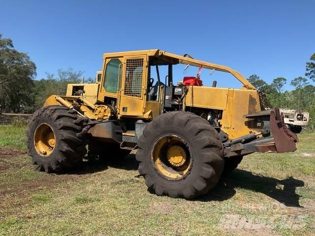 Timberjack 460 Väljaveotraktorid
