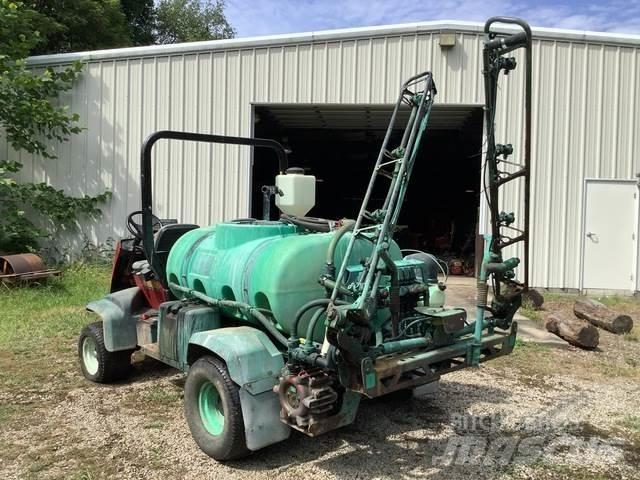 Toro 5800 Iseliikuvad pritsid