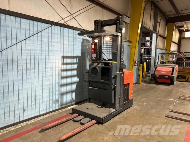 Toyota 7BPUE15 Keskmise kõrgusega komplekteerimistõstukid