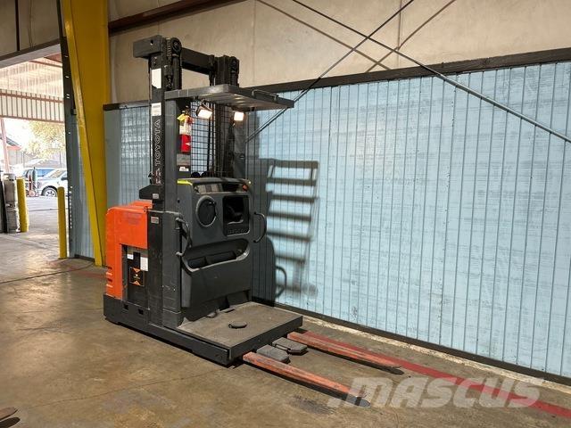 Toyota 7BPUE15 Keskmise kõrgusega komplekteerimistõstukid