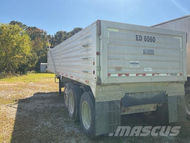 Travis  Kallur-haagised